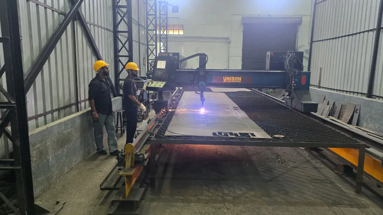 PLASMA CUTTING MACHINE